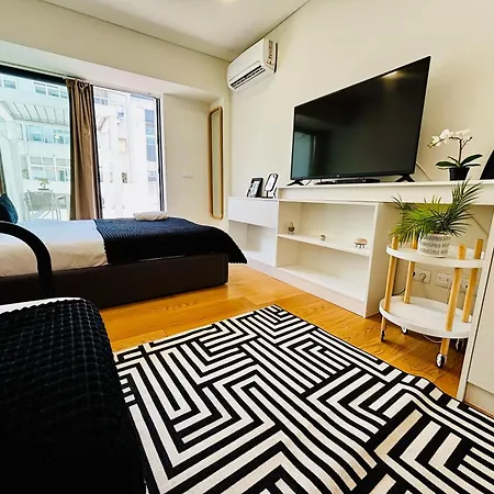 The Crespo - No 39 - Modern Lizbona